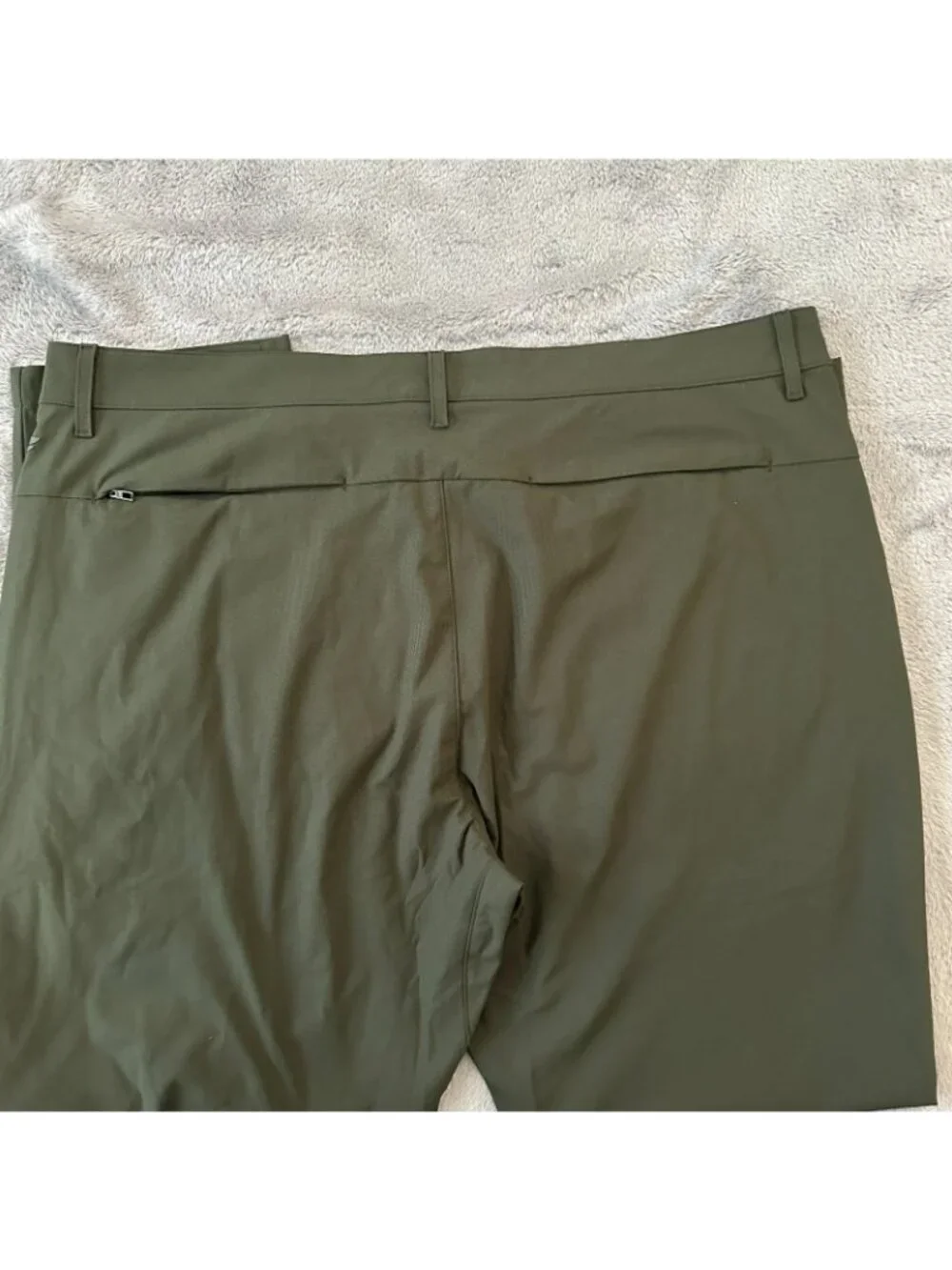 NWT Fabletics Slacks Pants Trousers Olive Green Men's size 38x29